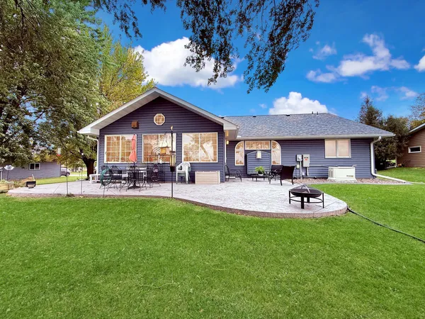 $419,500 | 1402 William Avenue, Montevideo, MN 56265