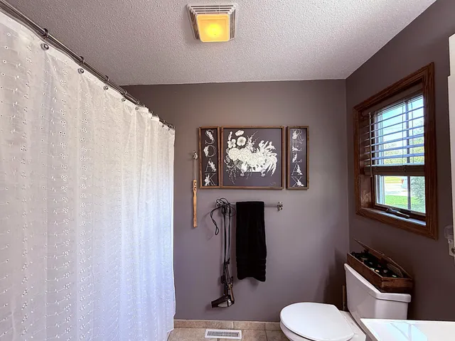 $419,500 | 1402 William Avenue, Montevideo, MN 56265