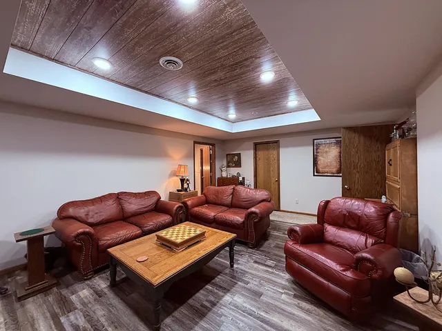 $419,500 | 1402 William Avenue, Montevideo, MN 56265