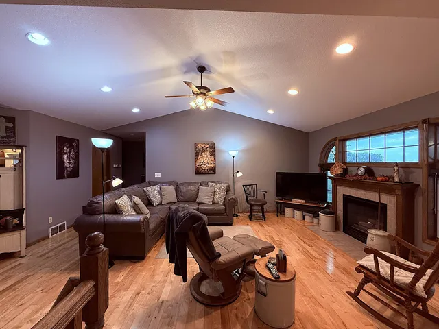 $419,500 | 1402 William Avenue, Montevideo, MN 56265