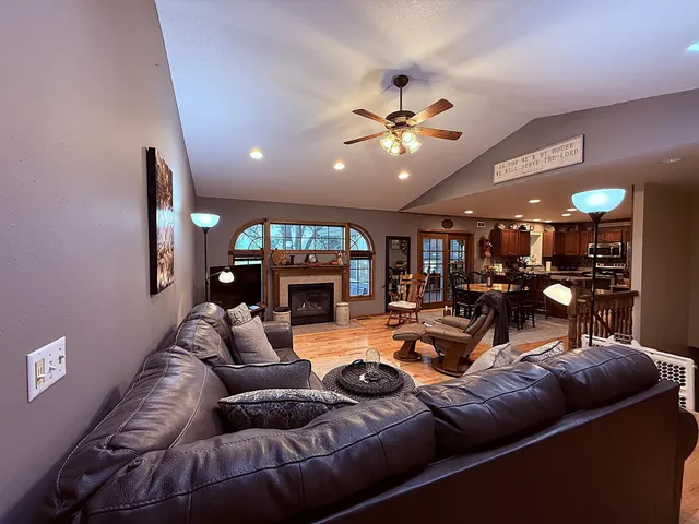 $419,500 | 1402 William Avenue, Montevideo, MN 56265