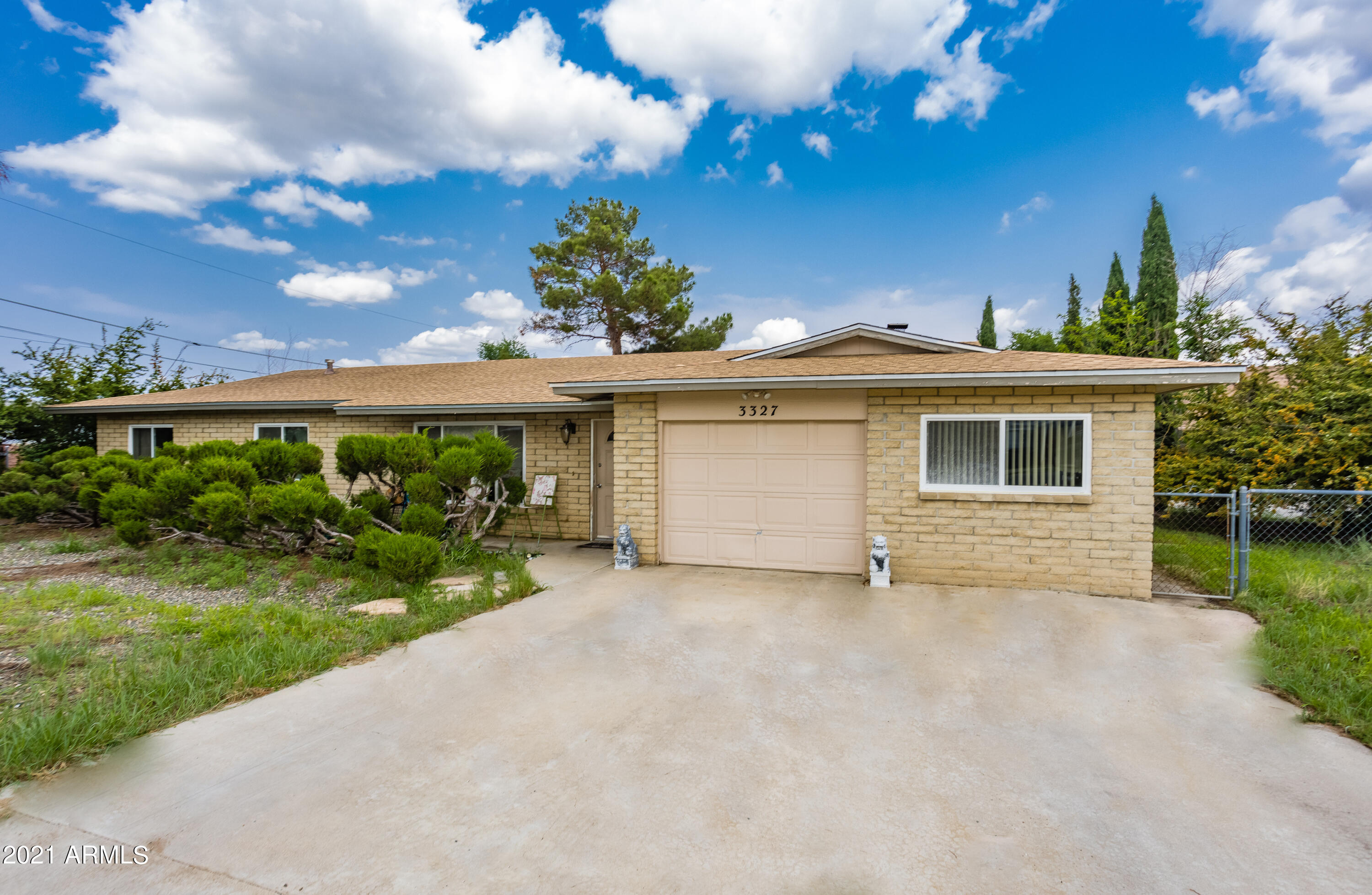 3327 North Tani Road Prescott Valley, AZ 86314 - Photo 1 of 26 74742512