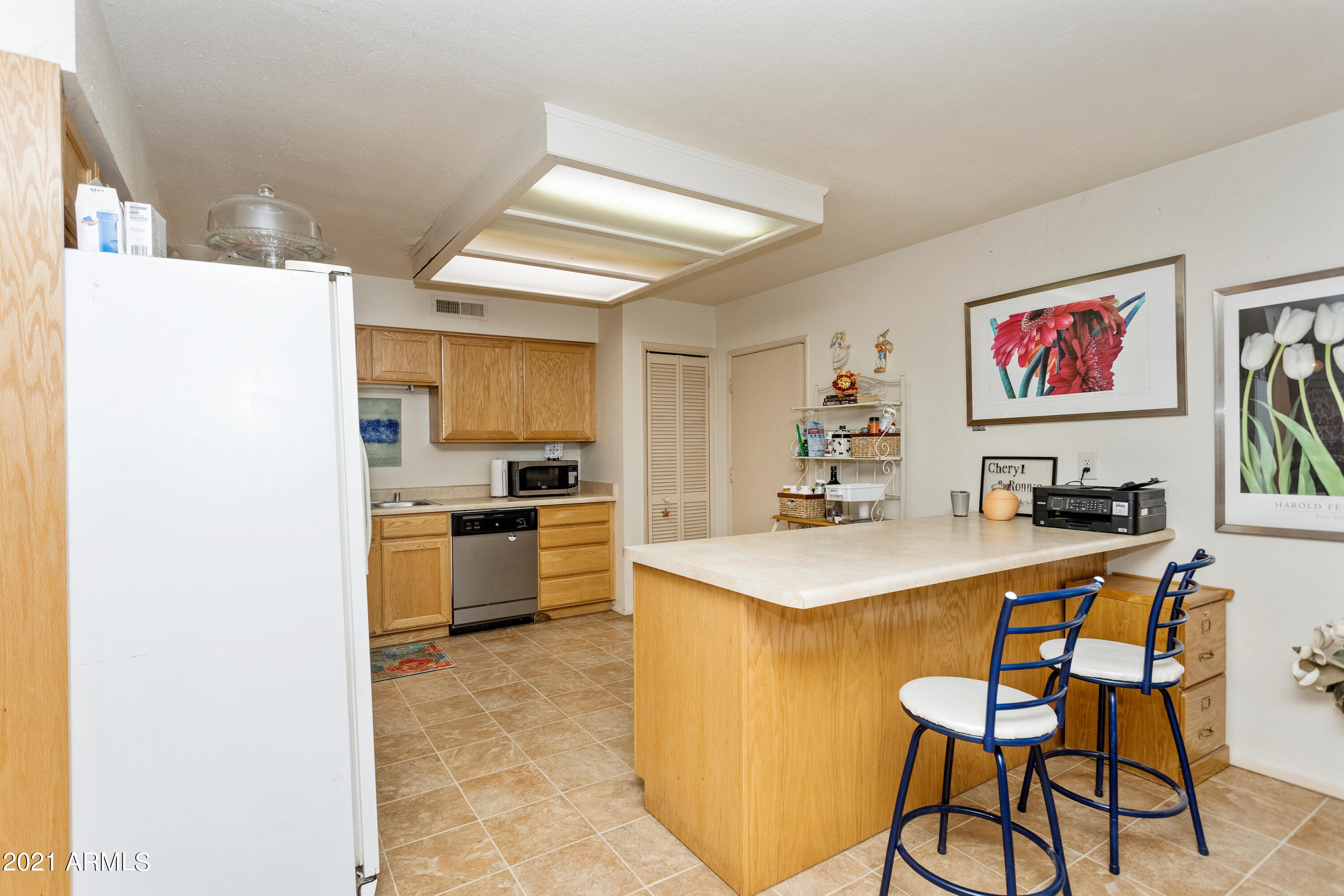 3327 North Tani Road Prescott Valley, AZ 86314 - Photo 8 of 26 010_Kitchen