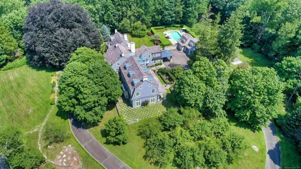$3,895,000 | 27 Country Club Road, Ridgefield, CT 06877