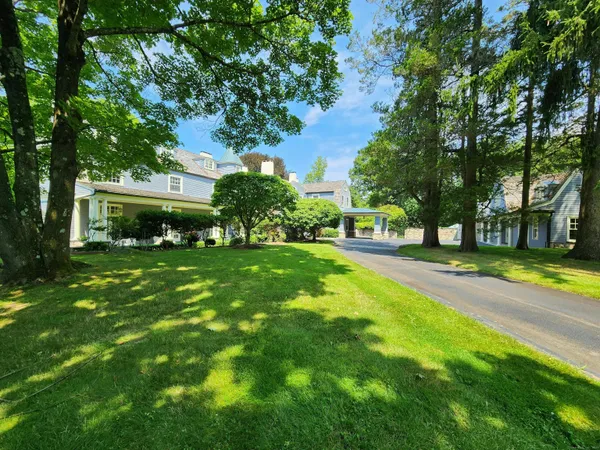 $3,895,000 | 27 Country Club Road, Ridgefield, CT 06877
