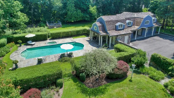 $3,895,000 | 27 Country Club Road, Ridgefield, CT 06877