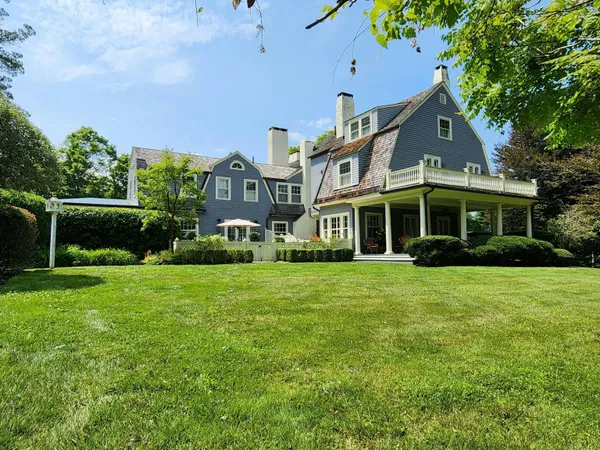 $3,895,000 | 27 Country Club Road, Ridgefield, CT 06877