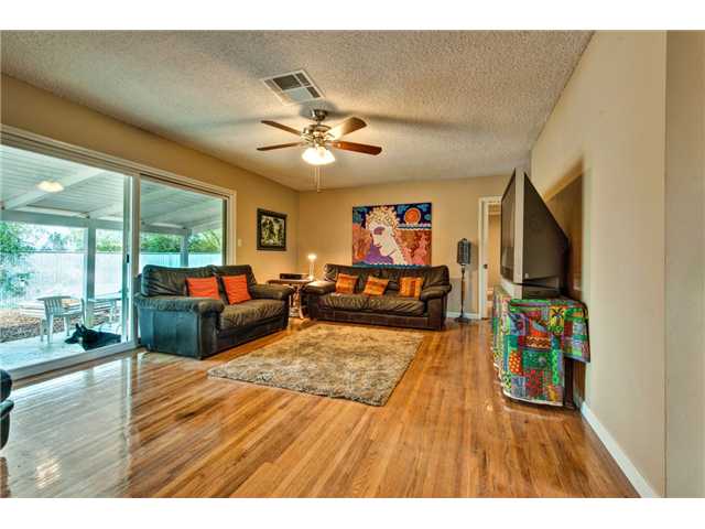 28635 Canyon Road Valley Center, CA 92082 - Photo 3 of 23