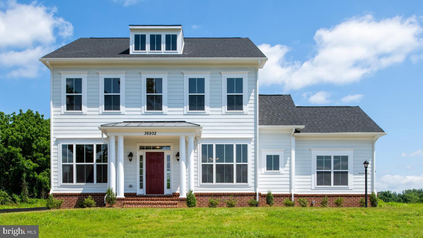 13135 Sagle Road Purcellville, VA 20132 - Photo 1 of 19 Opt. elevation with Hardie shown (vinyl standard)