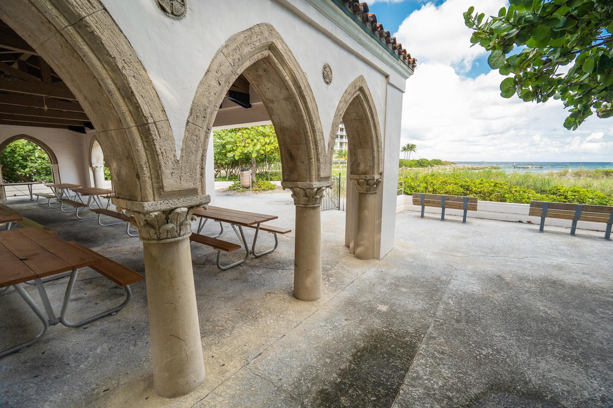 951 De Soto Road, Unit 130 Boca Raton, FL 33432 - Photo 35 of 38 a view of porch with seating space