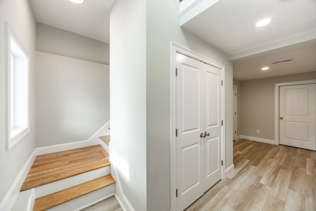 35 Pouts Lane, Unit 35 Uxbridge, MA 01569 - Photo 4 of 42