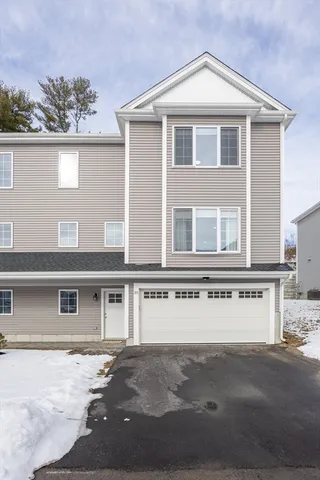 $565,000 | 35 Pouts Lane, Unit 35, Uxbridge, MA 01569