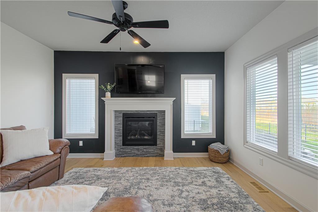 17761 Houston Street Gardner, KS 66030 - Photo 5 of 44