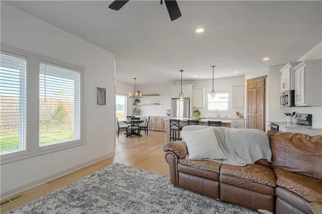 $495,000 | 17761 Houston Street, Gardner, KS 66030