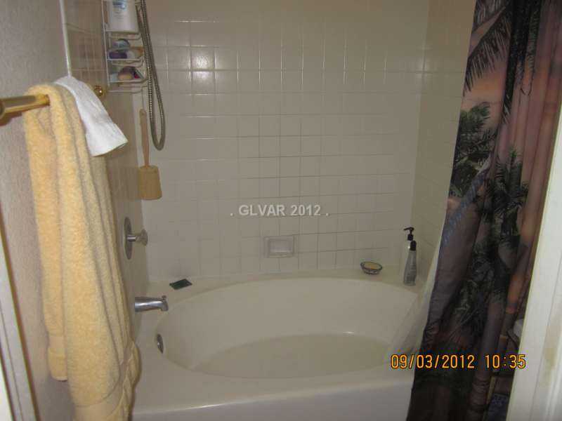 532 Sutters Mill Road Henderson, NV 89014 - Photo 12 of 15 Master Bath/Spa.