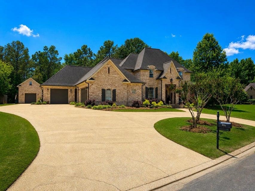 295 North Ridge Drive Saltillo, MS 38866 - Photo 1 of 38 a front view of a house with a yard