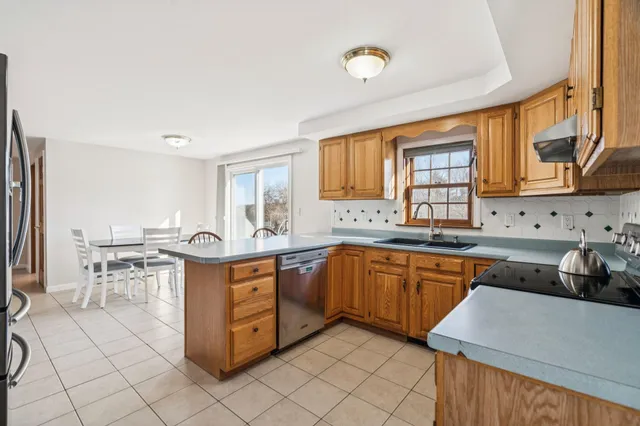 $2,750 | 582 Unity Road, Newport, NH 03773