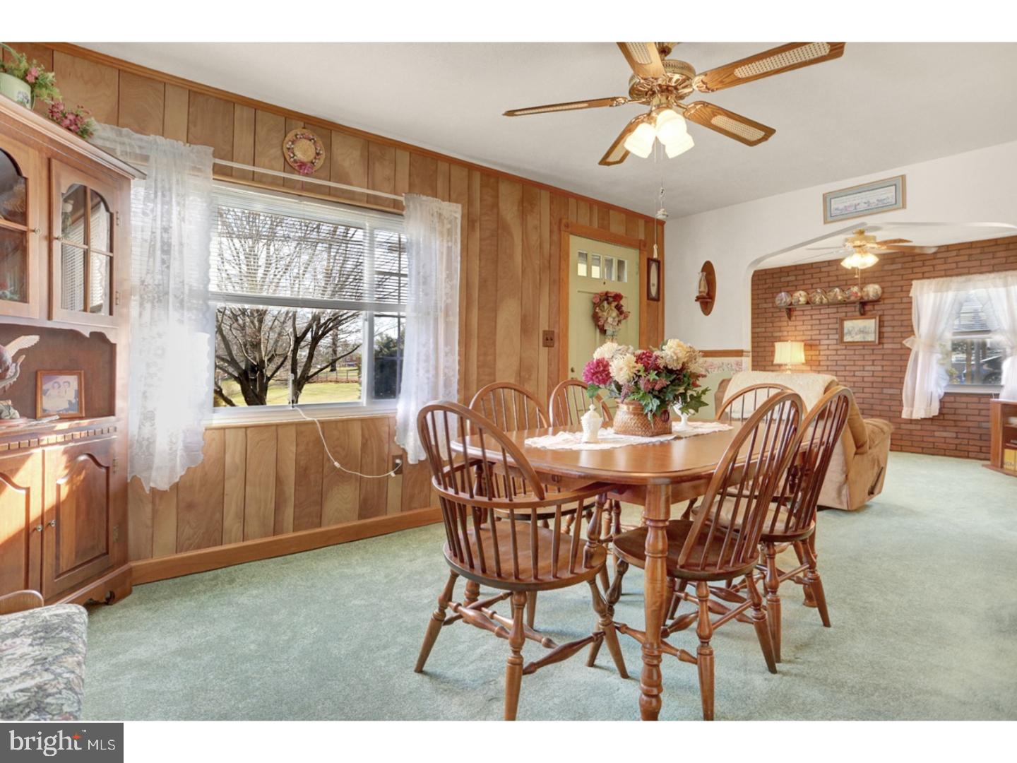 518 Lorane Road Reading, PA 19606 - Photo 5 of 25 Gallery Image 5