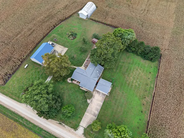 $319,000 | 28633 North 200 E Road, Streator, IL 61364