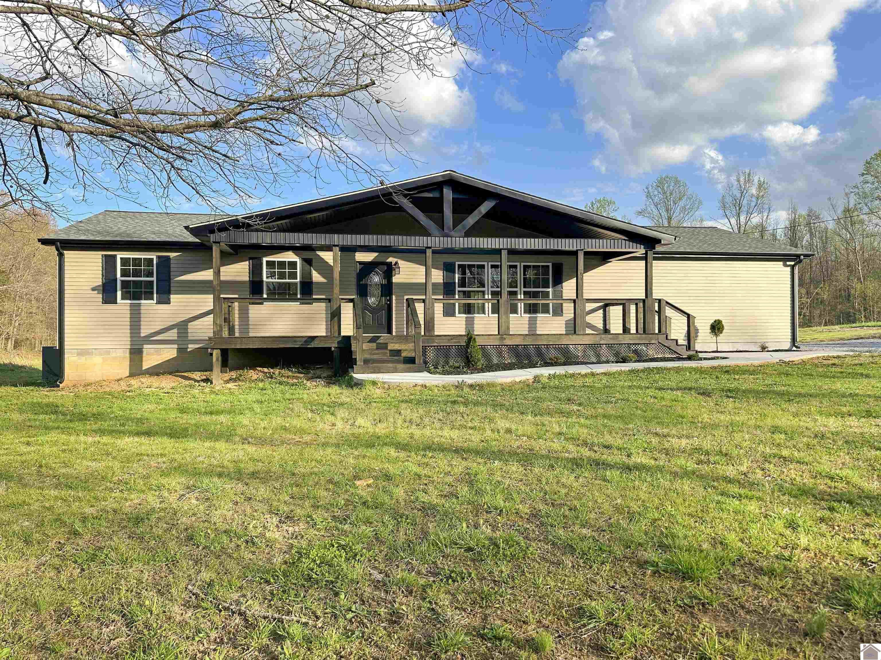 4047 Irvin Cobb Road Murray, KY 42071 - Photo 1 of 28 Photo 1