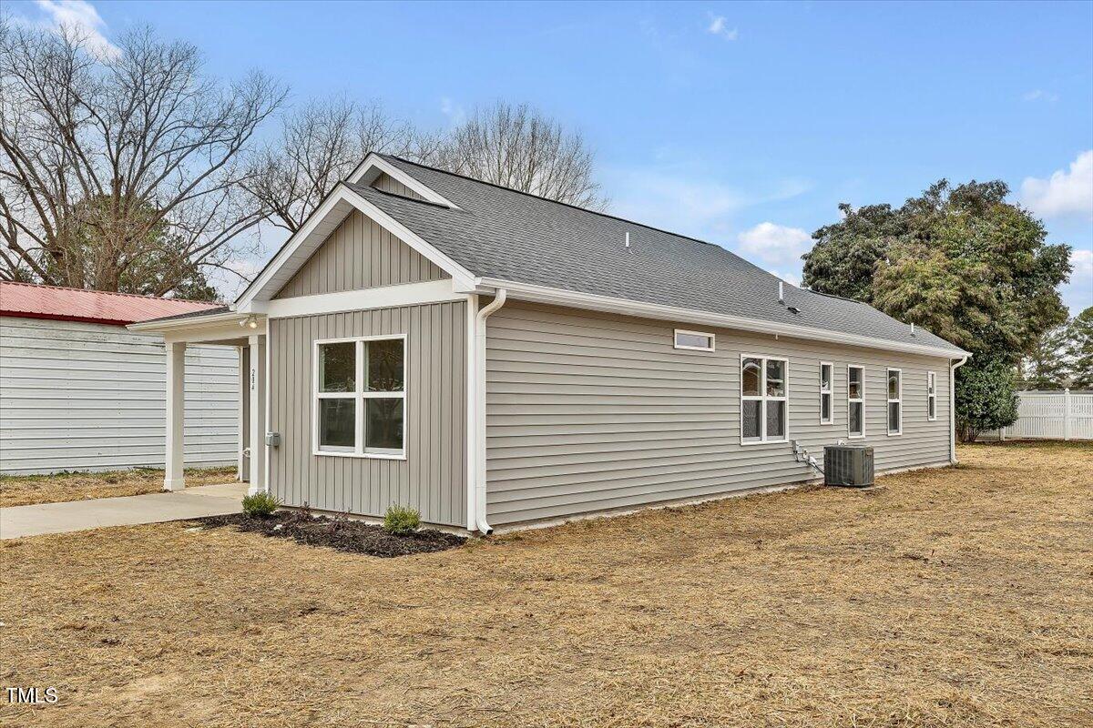 204 3rd Street Erwin, NC 28339 - Photo 3 of 24 03-204 3rd St-3