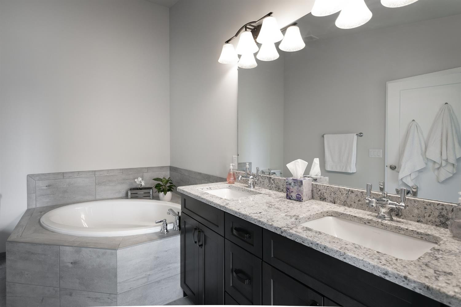 2868 Hardwick Road Ann Arbor, MI 48105 - Photo 13 of 28 Photo 13