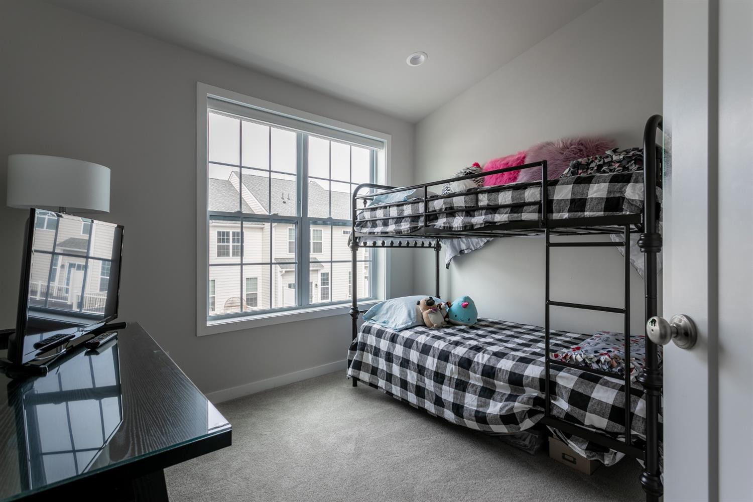 2868 Hardwick Road Ann Arbor, MI 48105 - Photo 15 of 28 Photo 15