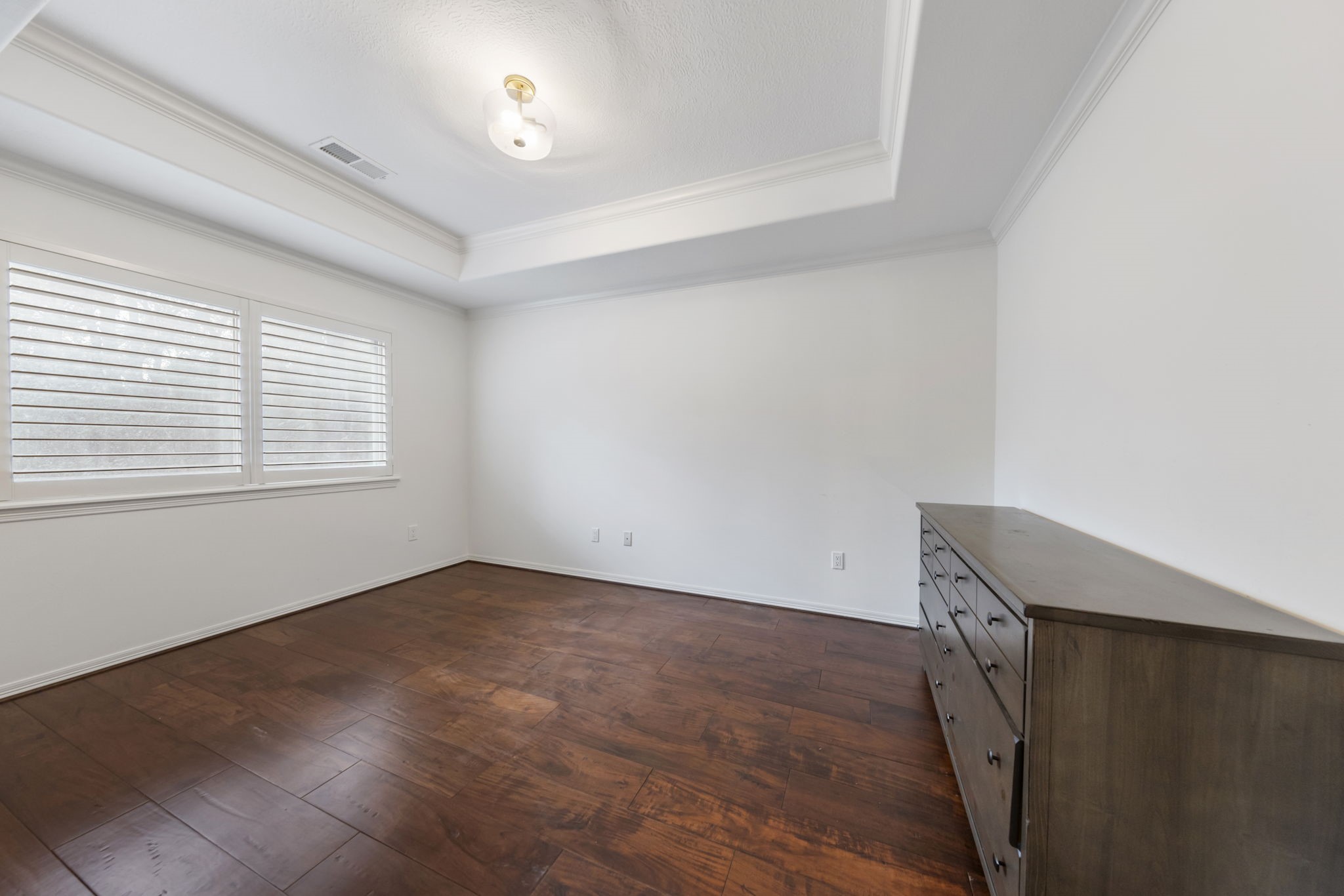 90 West Horizon Ridge Place Spring, TX 77381 - Photo 20 of 36 an empty room with windows