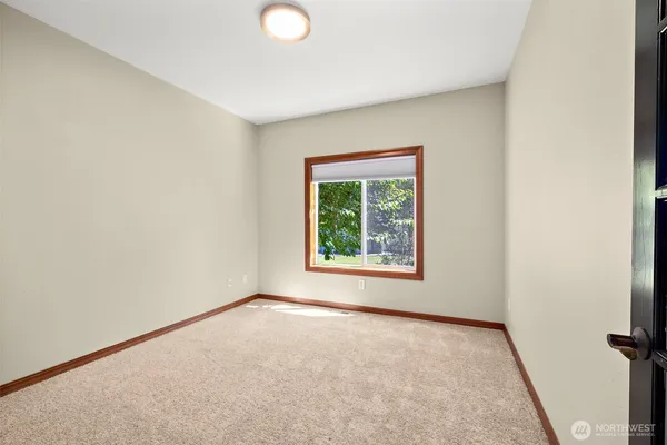 $899,950 | 6408 179th Avenue East, Lake Tapps, WA 98391