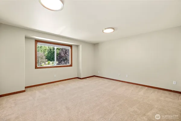 $899,950 | 6408 179th Avenue East, Lake Tapps, WA 98391