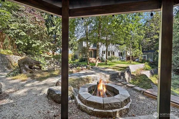 $899,950 | 6408 179th Avenue East, Lake Tapps, WA 98391