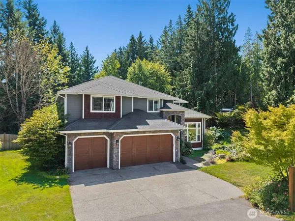 $899,950 | 6408 179th Avenue East, Lake Tapps, WA 98391