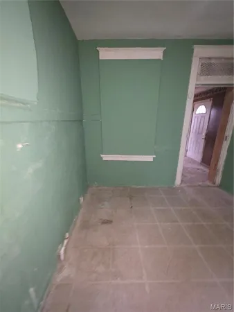 $24,999 | 5086 Arlington Avenue, St. Louis, MO 63120