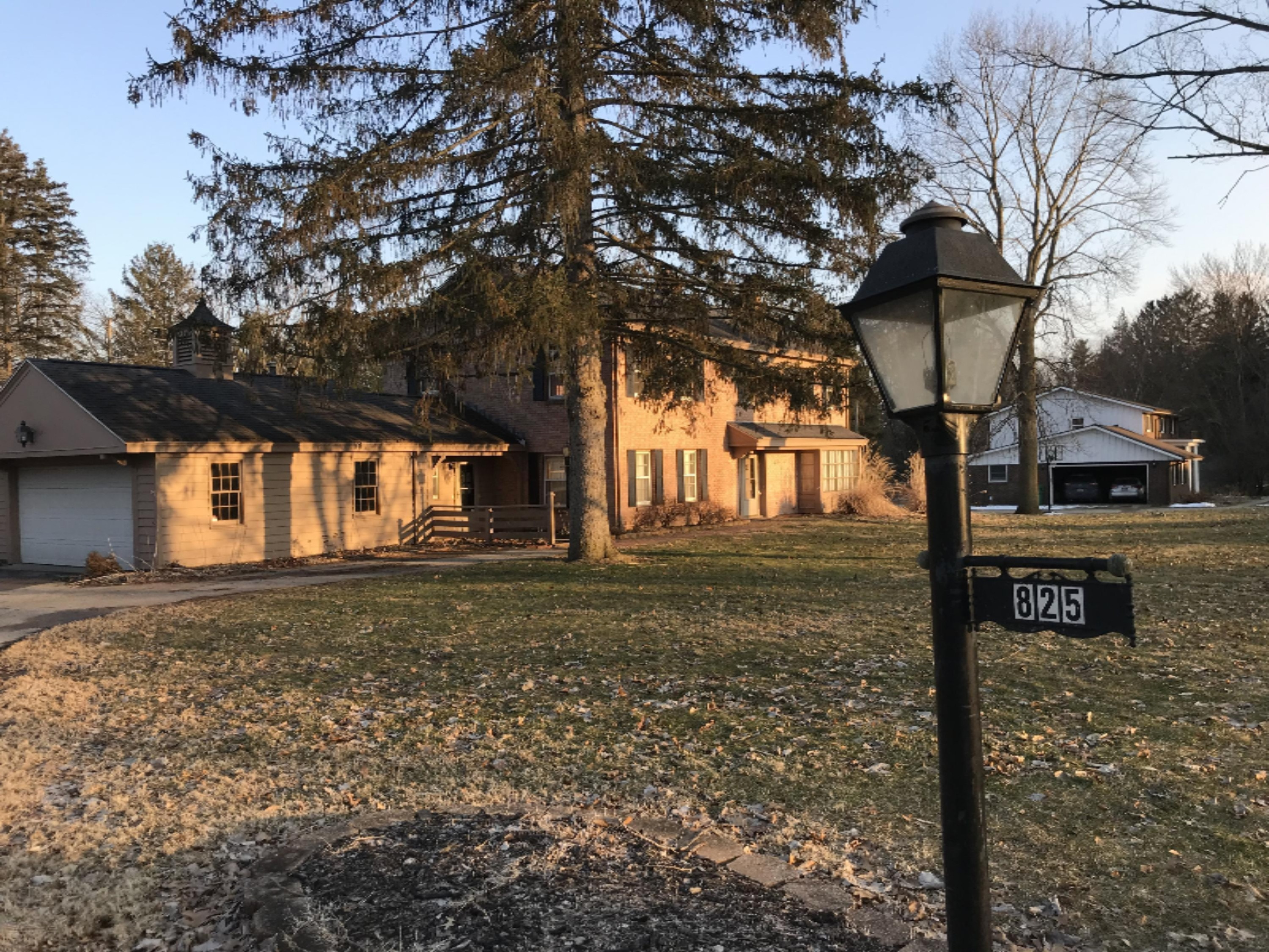 825 Wesaw Road Niles, MI 49120 - Photo 1 of 41 Street View