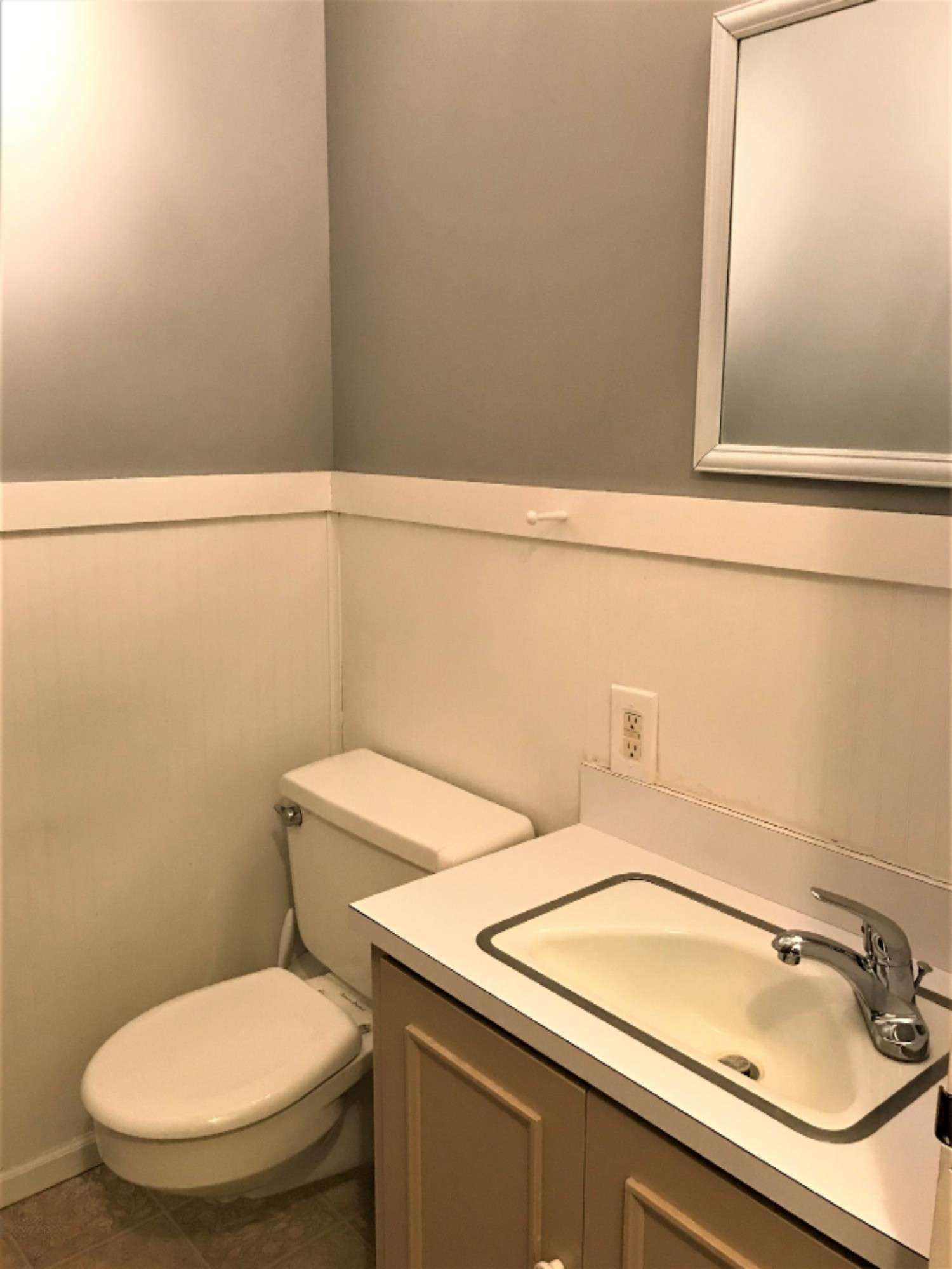 825 Wesaw Road Niles, MI 49120 - Photo 23 of 41 Half Bath - Main