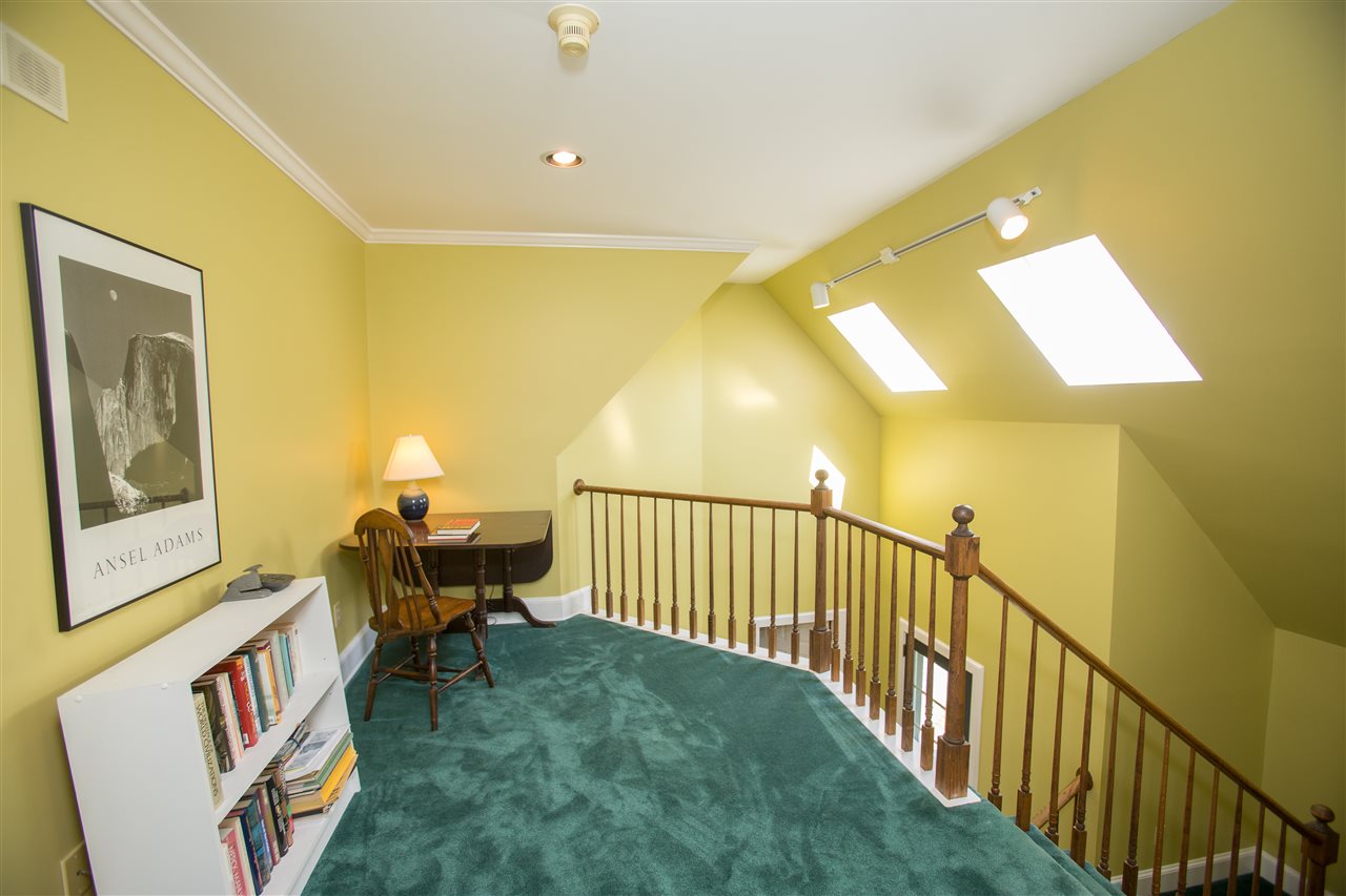192 Allan Ridge Road Morristown, VT 05661 - Photo 12 of 32