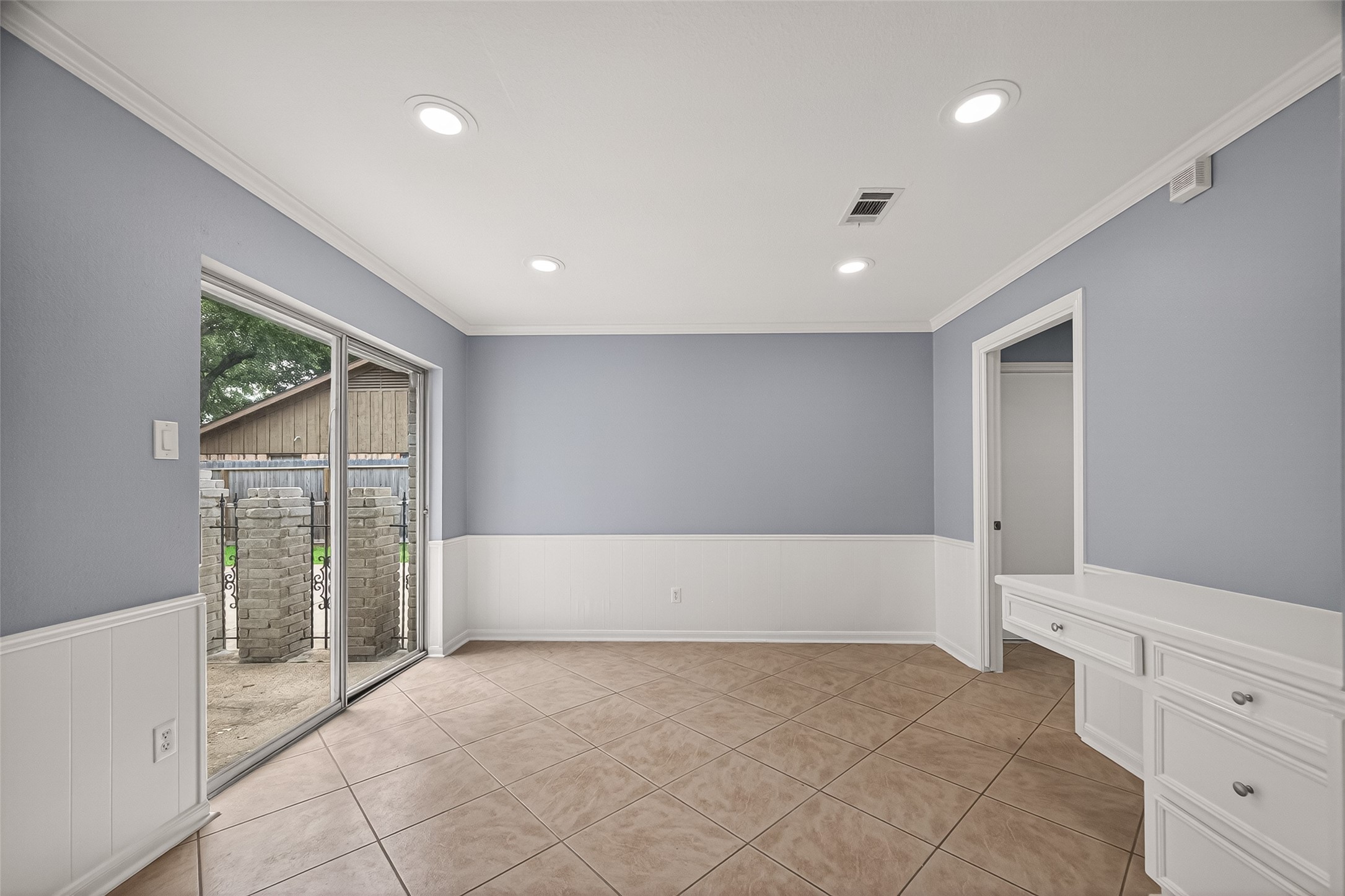 15539 Torry Pines Road Houston, TX 77062 - Photo 16 of 45