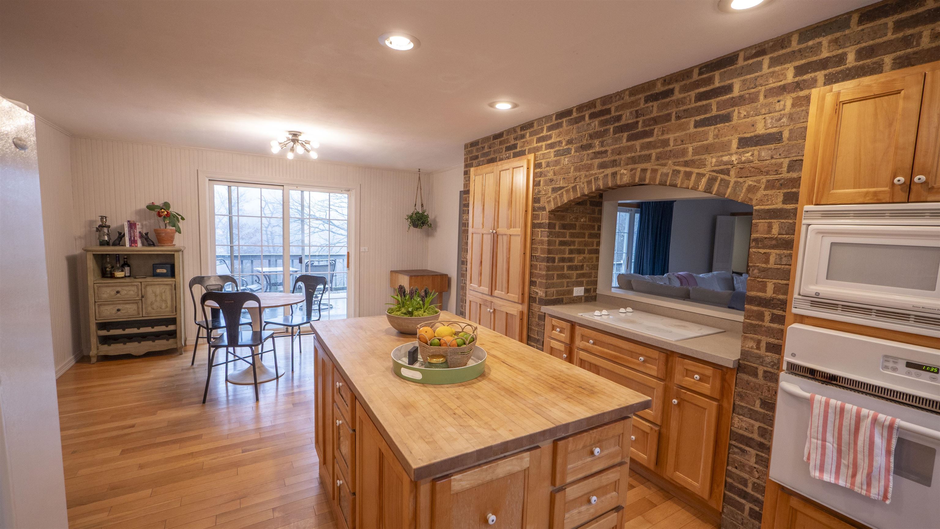 8716 Fountain Grove Road Amherst, WI 54406 - Photo 3 of 46