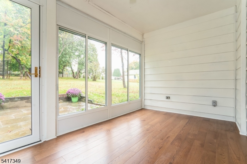 155 Center Street Clinton, NJ 08809 - Photo 16 of 36