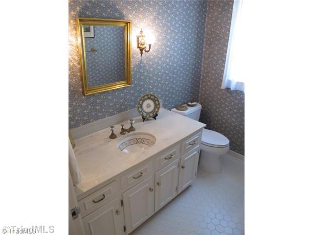 451 Archer Road Winston-Salem, NC 27106 - Photo 13 of 16 Other Bath.