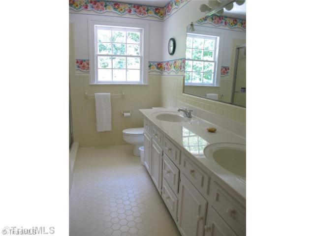 451 Archer Road Winston-Salem, NC 27106 - Photo 14 of 16 Other Bath.