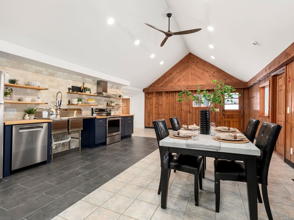 241 Mashapaug Road Holland, MA 01521 - Photo 10 of 42