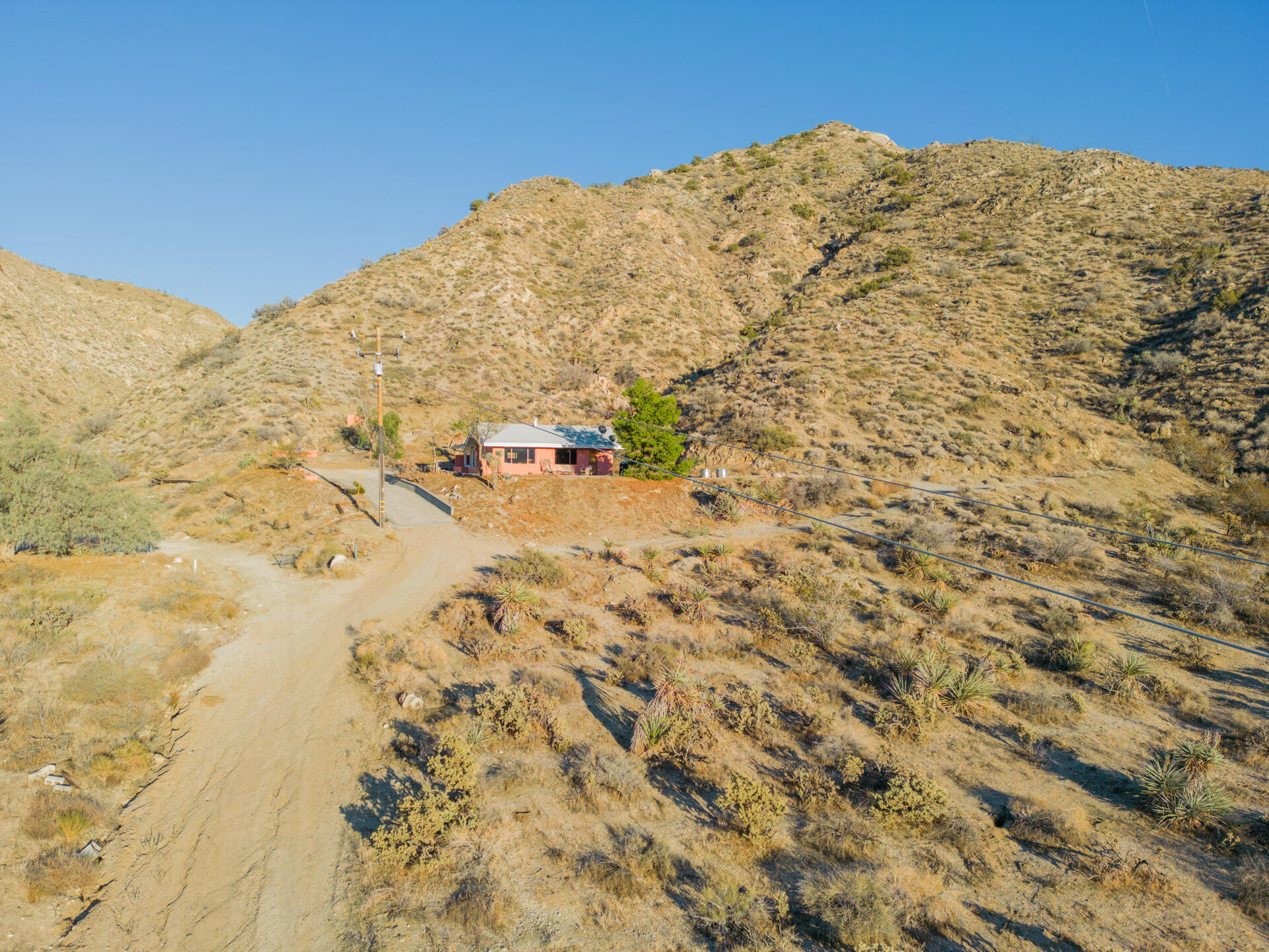 53019 Apache Trail Morongo Valley, CA 92256 - Photo 30 of 37 a view of a large building with mountain view