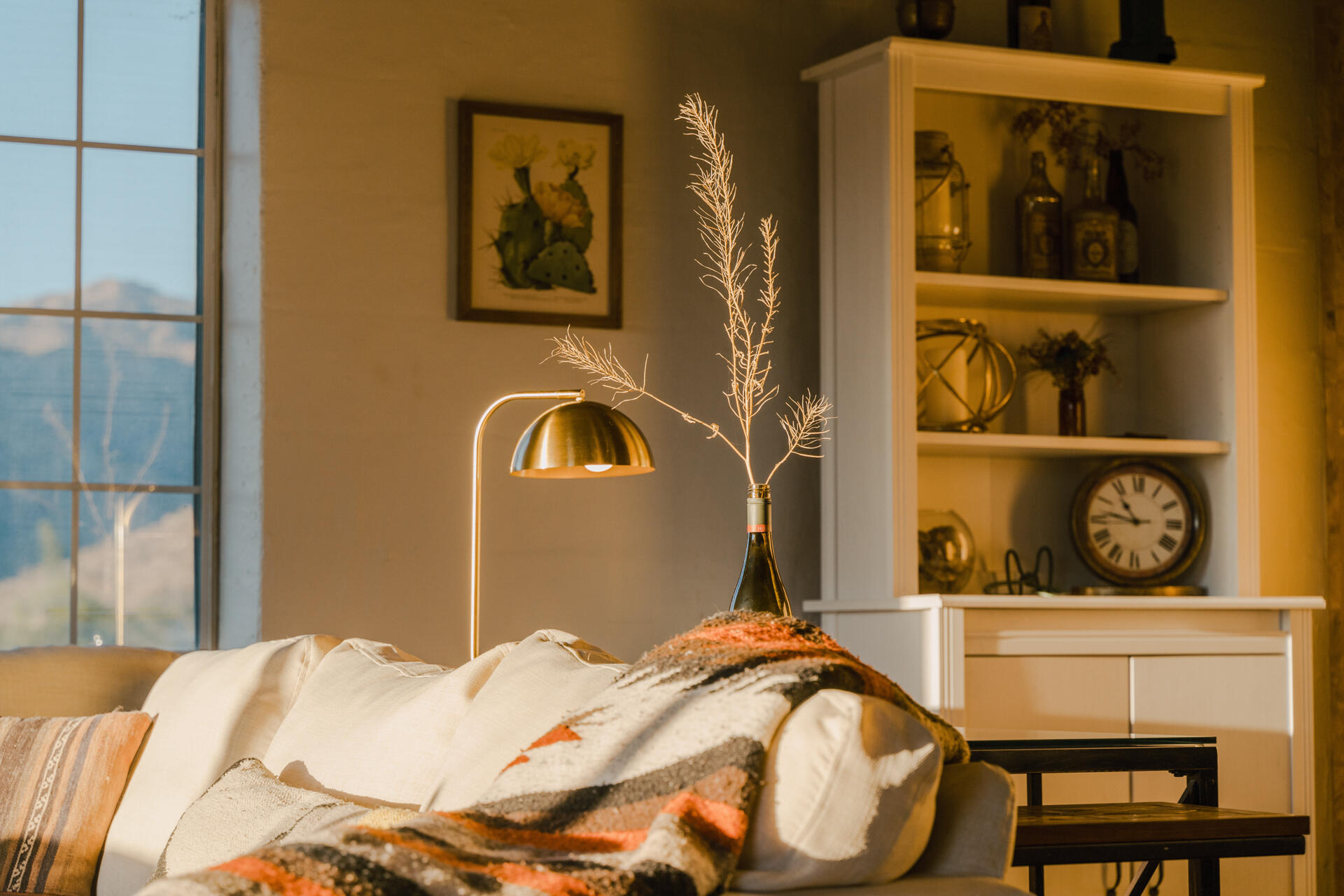 53019 Apache Trail Morongo Valley, CA 92256 - Photo 35 of 37 a bedroom with a bed and wall painting