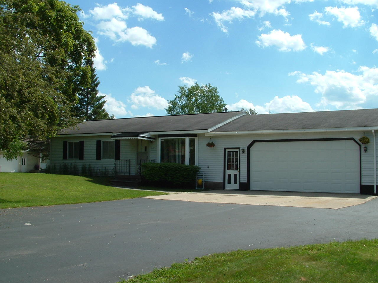 135 Bear Point Road Alpena, MI 49707 - Photo 1 of 16 Gallery Image 1