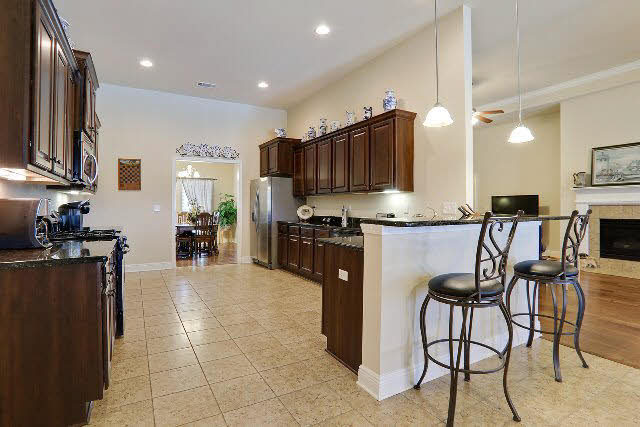 4096 Craigend Loop Gulf Shores, AL 36542 - Photo 14 of 21 Kitchen