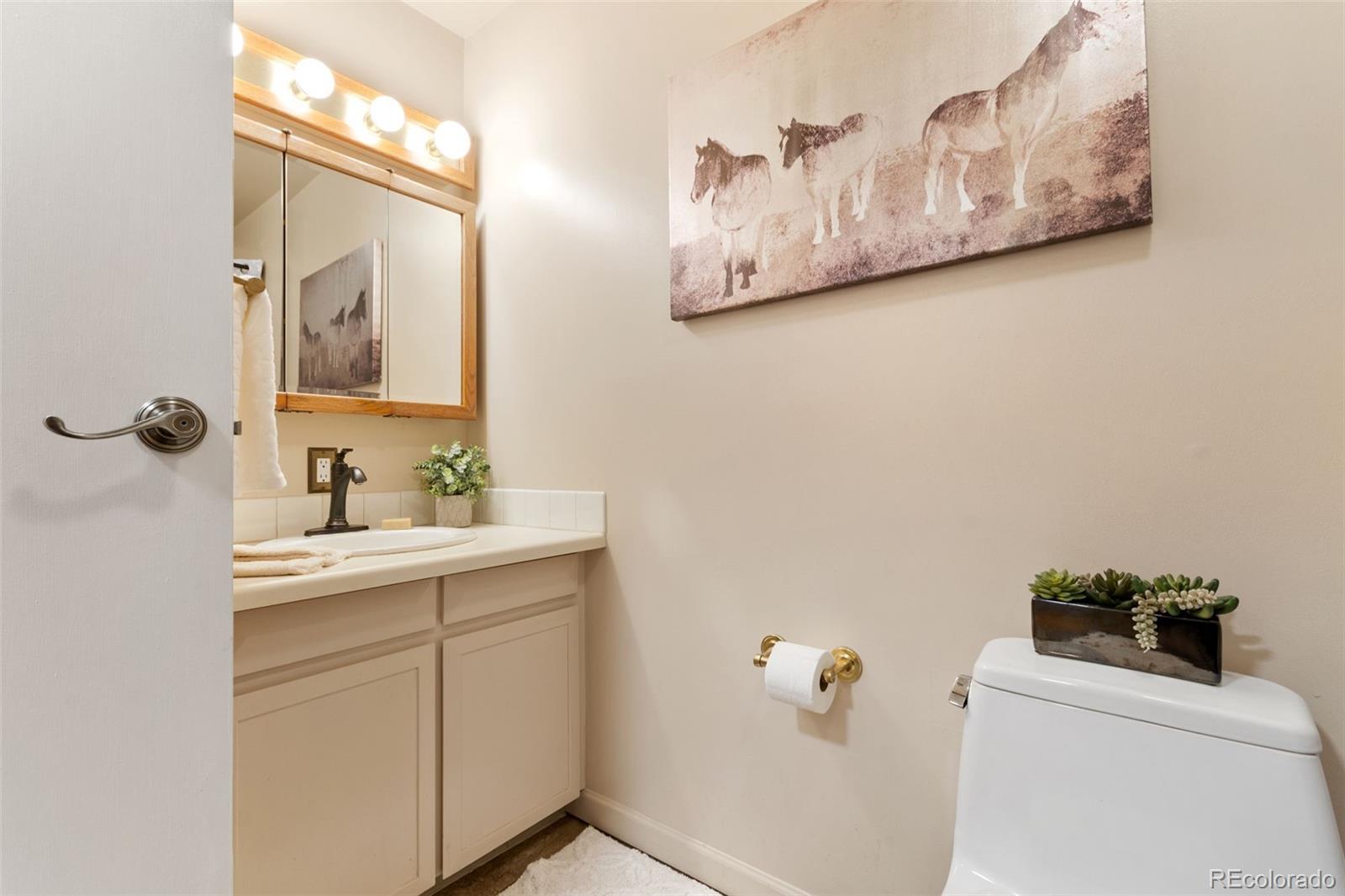 2072 West Ridge Road Littleton, CO 80120 - Photo 18 of 34 Gallery Image 18