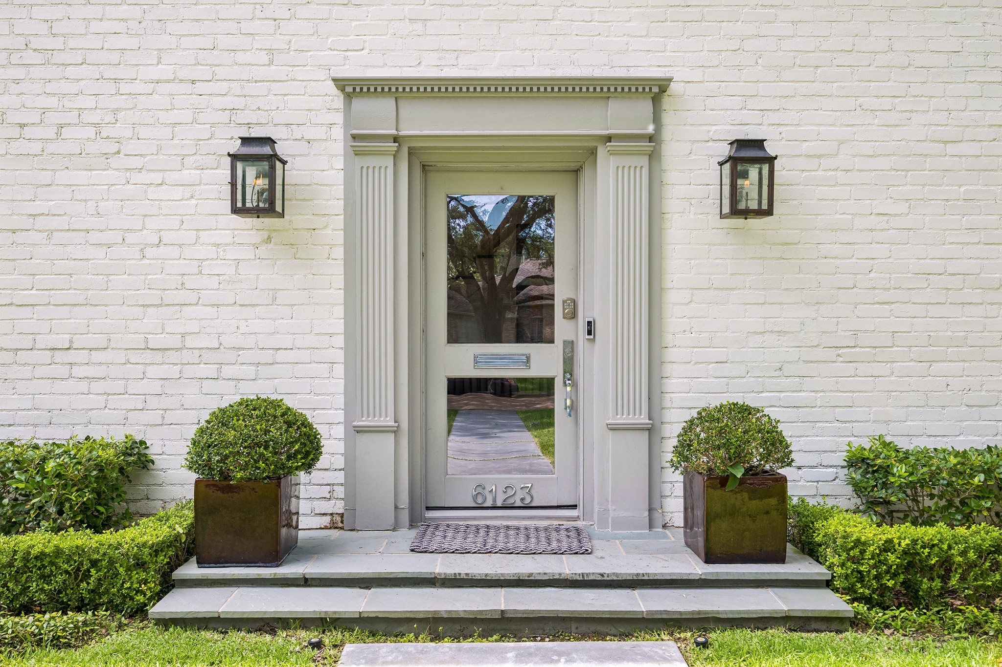 6123 Riverview Way Houston, TX 77057 - Photo 2 of 35