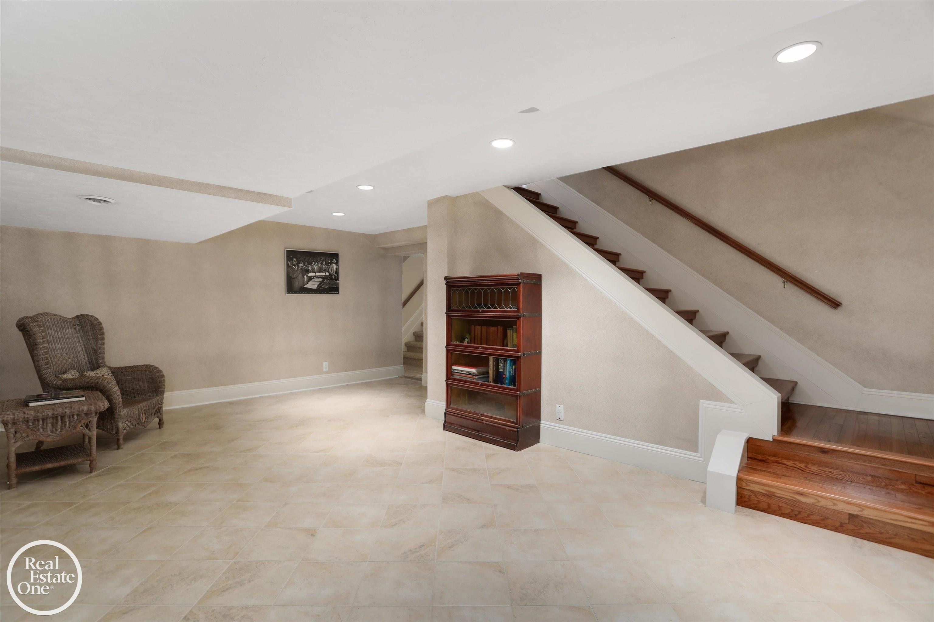 583 Lake Shore Road Grosse Pointe Shores, MI 48236 - Photo 69 of 92