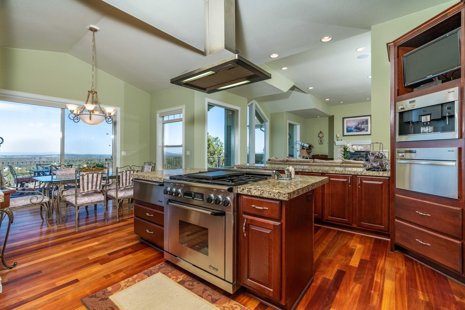 1244 Archie Briggs Road Bend, OR 97703 - Photo 10 of 25 batch_10